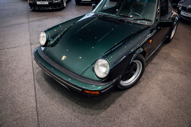 Porsche 356 Speedster im Showroom von David Finest Sports Cars Hamburg