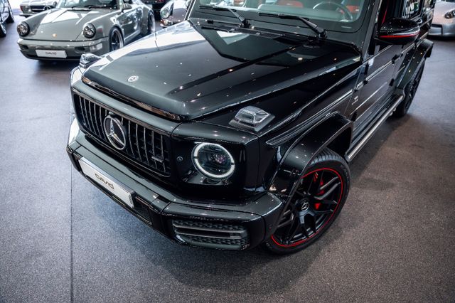 Mercedes-Benz G 63 AMG im Showroom von David Finest Sports Cars Hamburg