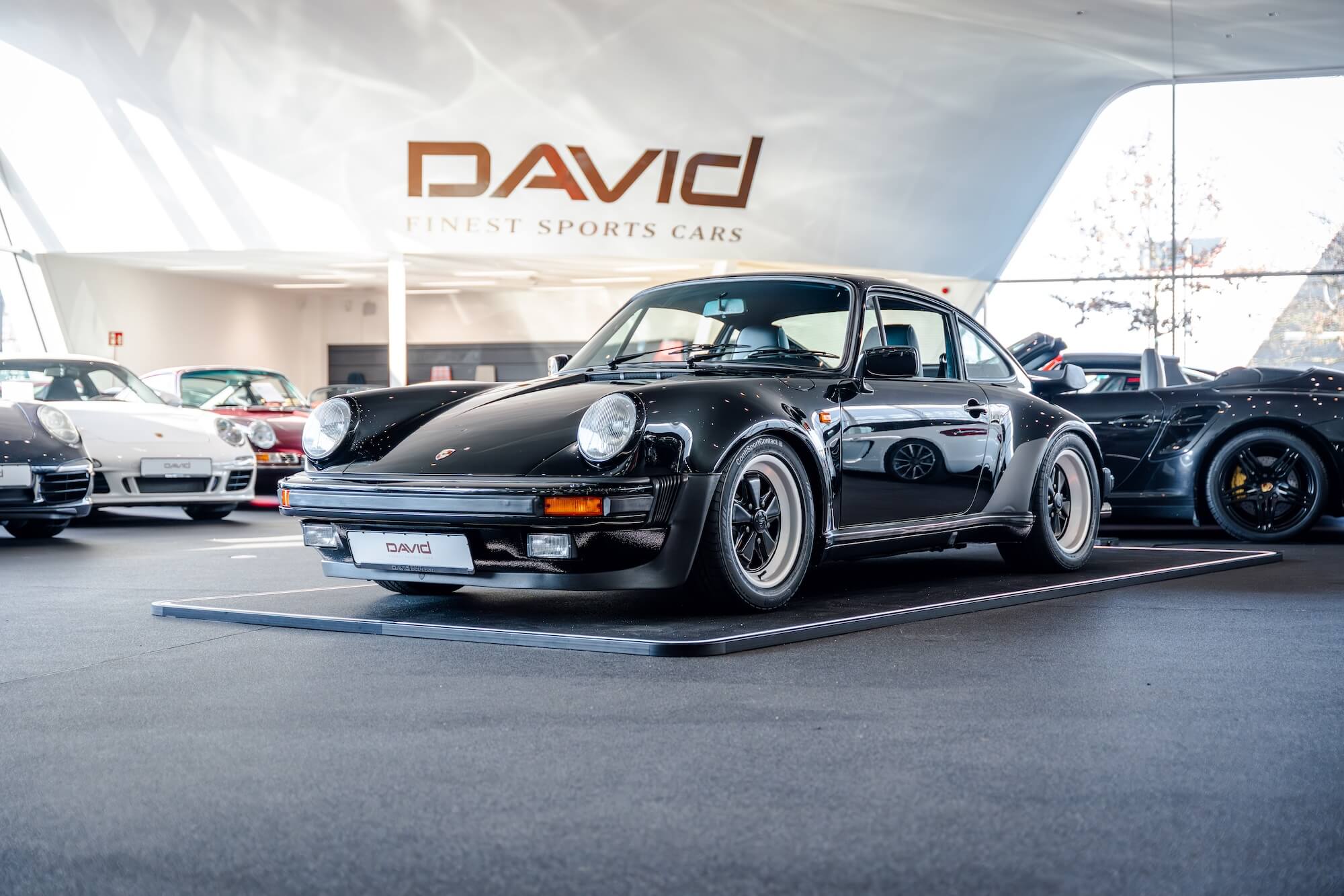 Porsche 930 Turbo 3.3 David Finest Sports Cars Hamburg (1)