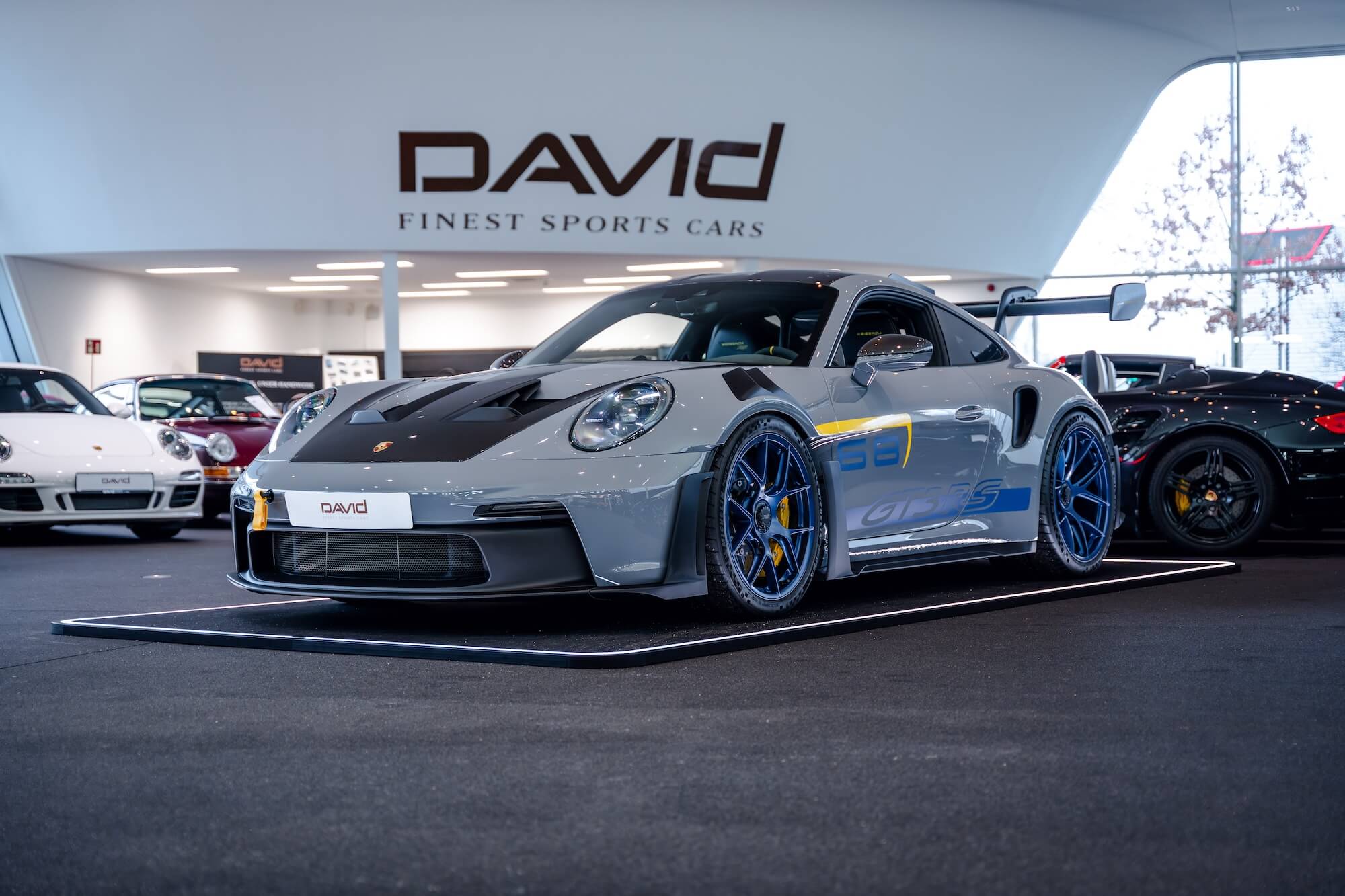 Porsche 992 GT3RS David Finest Sports Cars Hamburg (1)