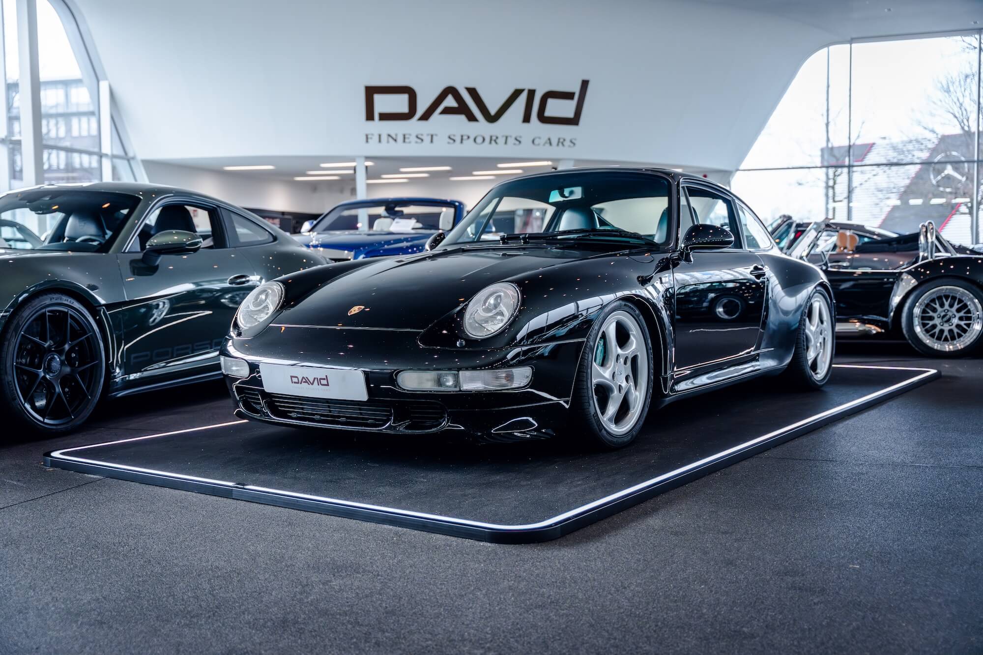 Porsche 993 Carrera 4S Coupe David Finest Sports Cars Hamburg (1)