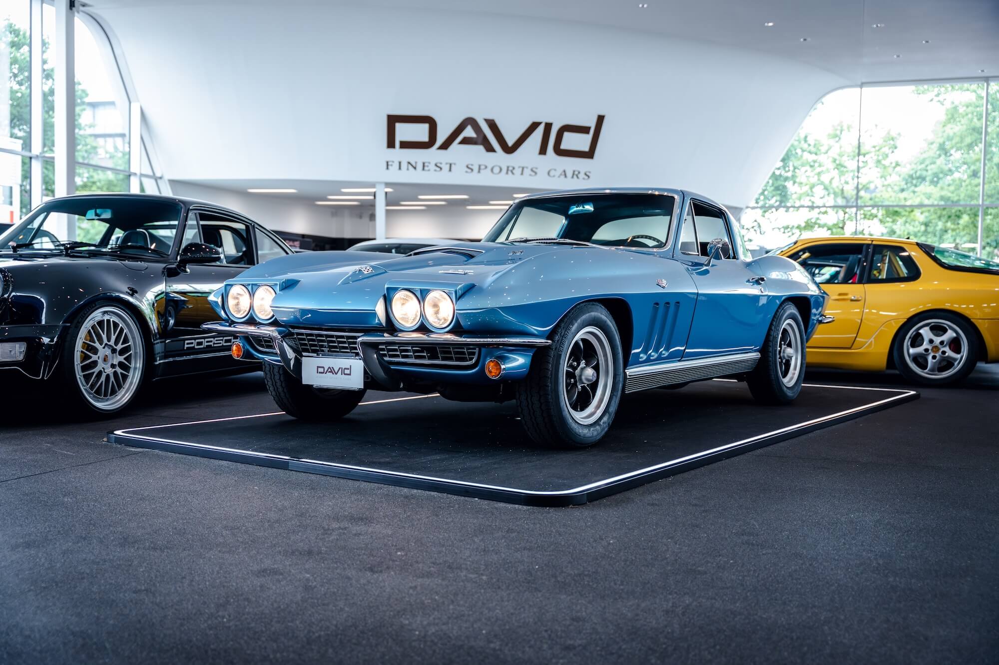 Corvette C2 Stingray David Finest Sports Cars Hamburg (1)