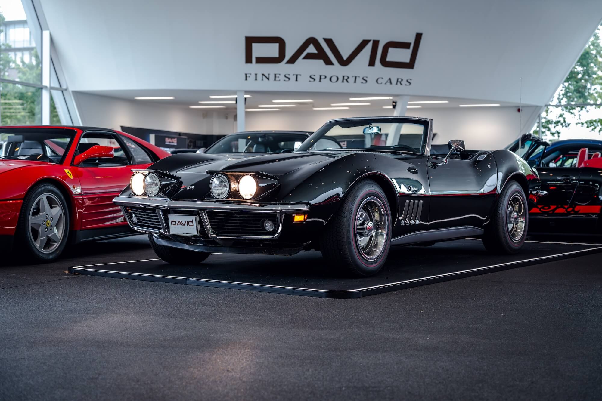 Chevrolet Corvette C3 Stingray Convertible David Finest Sports Cars Hamburg (1)