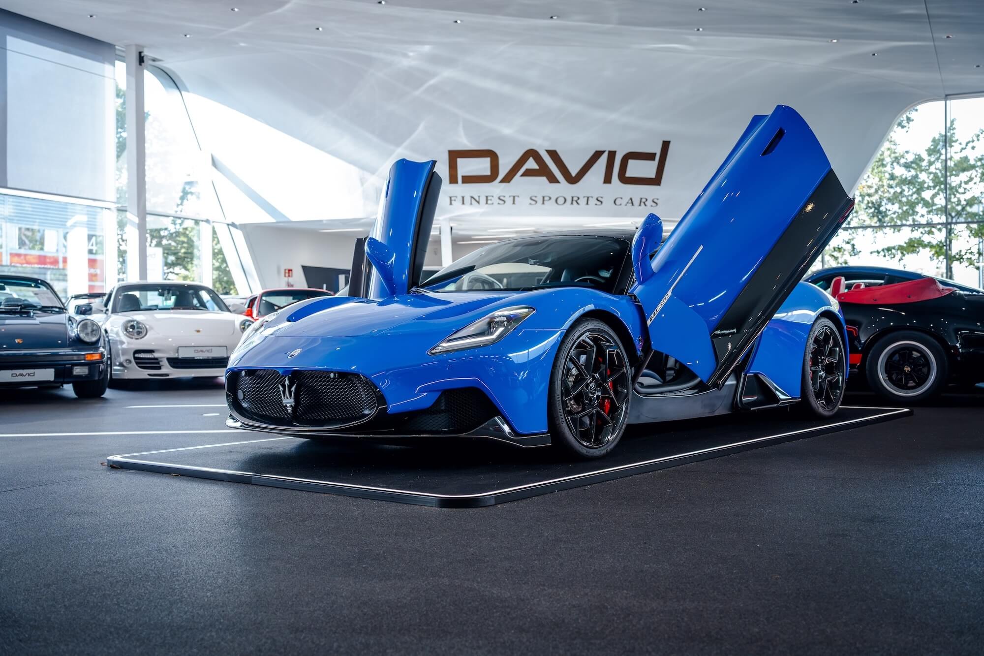 Maserati MC20 David Finest Sports Cars Hamburg (1)